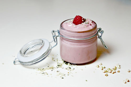 non dairy raspberry yoghurt 500